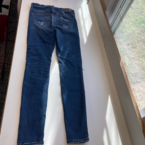 American Eagle Hi Rise Jegging Jeans Womens Size 2 Distressed Ripped Blue Denim - Picture 4 of 8